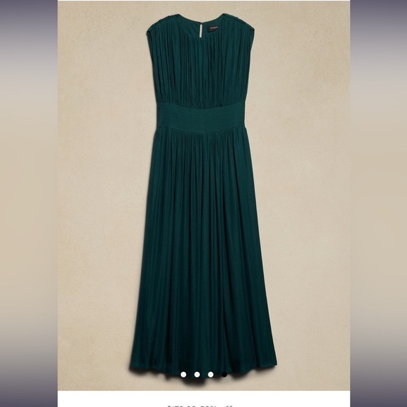 New -CRYSTAL PLEATED MAXI DRESS - Picture 6 of 7